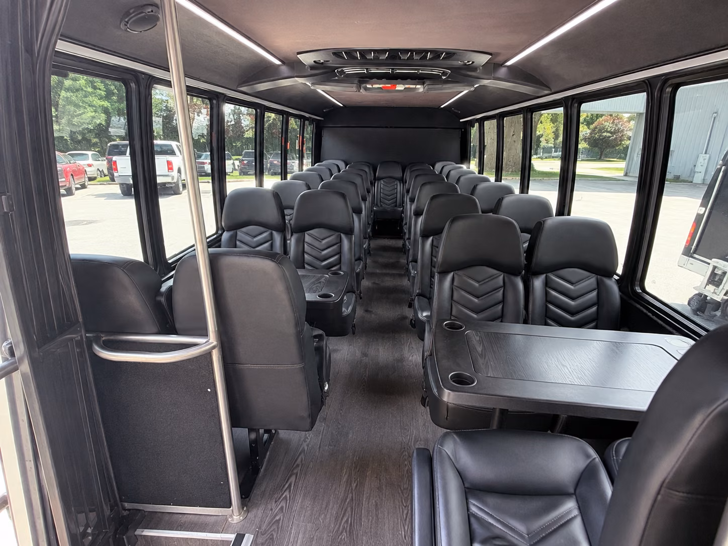 baton rouge 20 passenger minibus interior