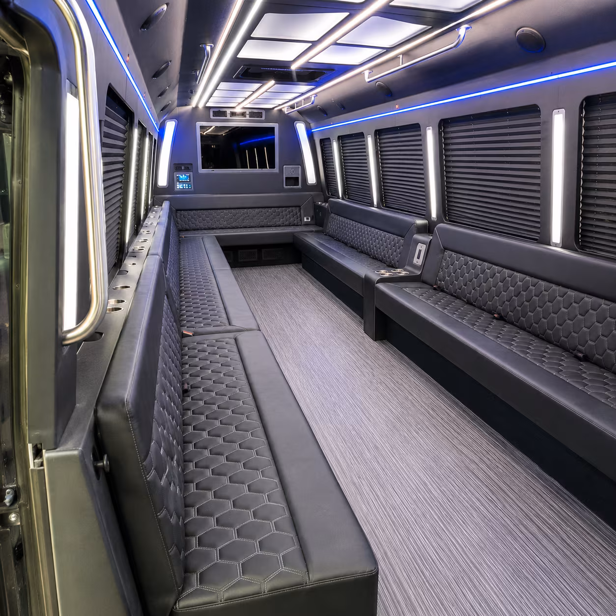 baton rouge party buses for bachelorette bar crawls on third street