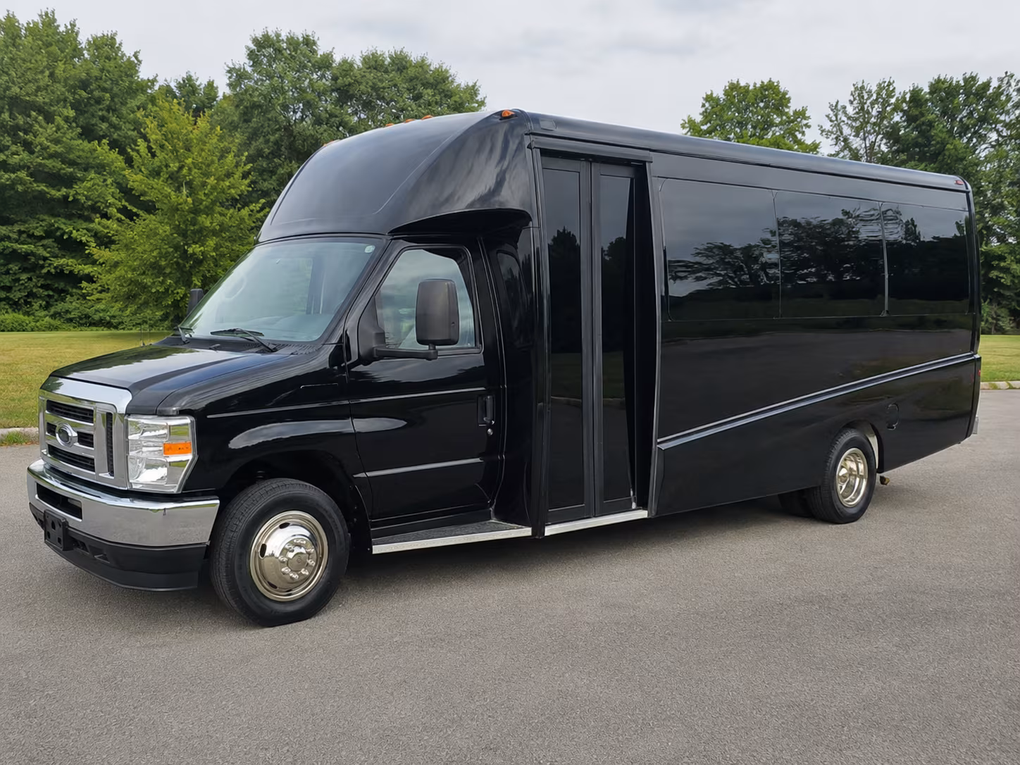 baton rouge prom transportation onboard seating