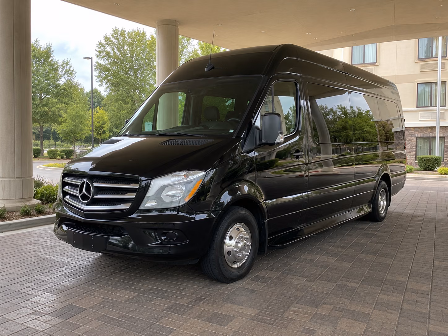 bus rentals for music festival weekends near baton rouge