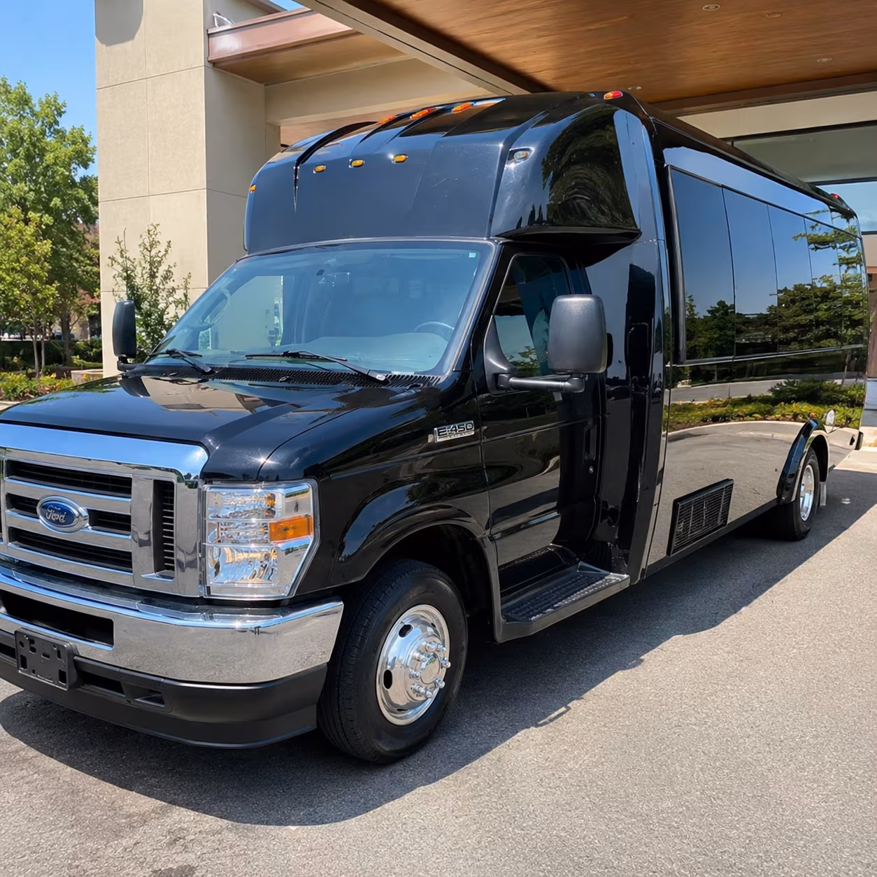 bus rentals for state government and capitol complex conferences in baton rouge
