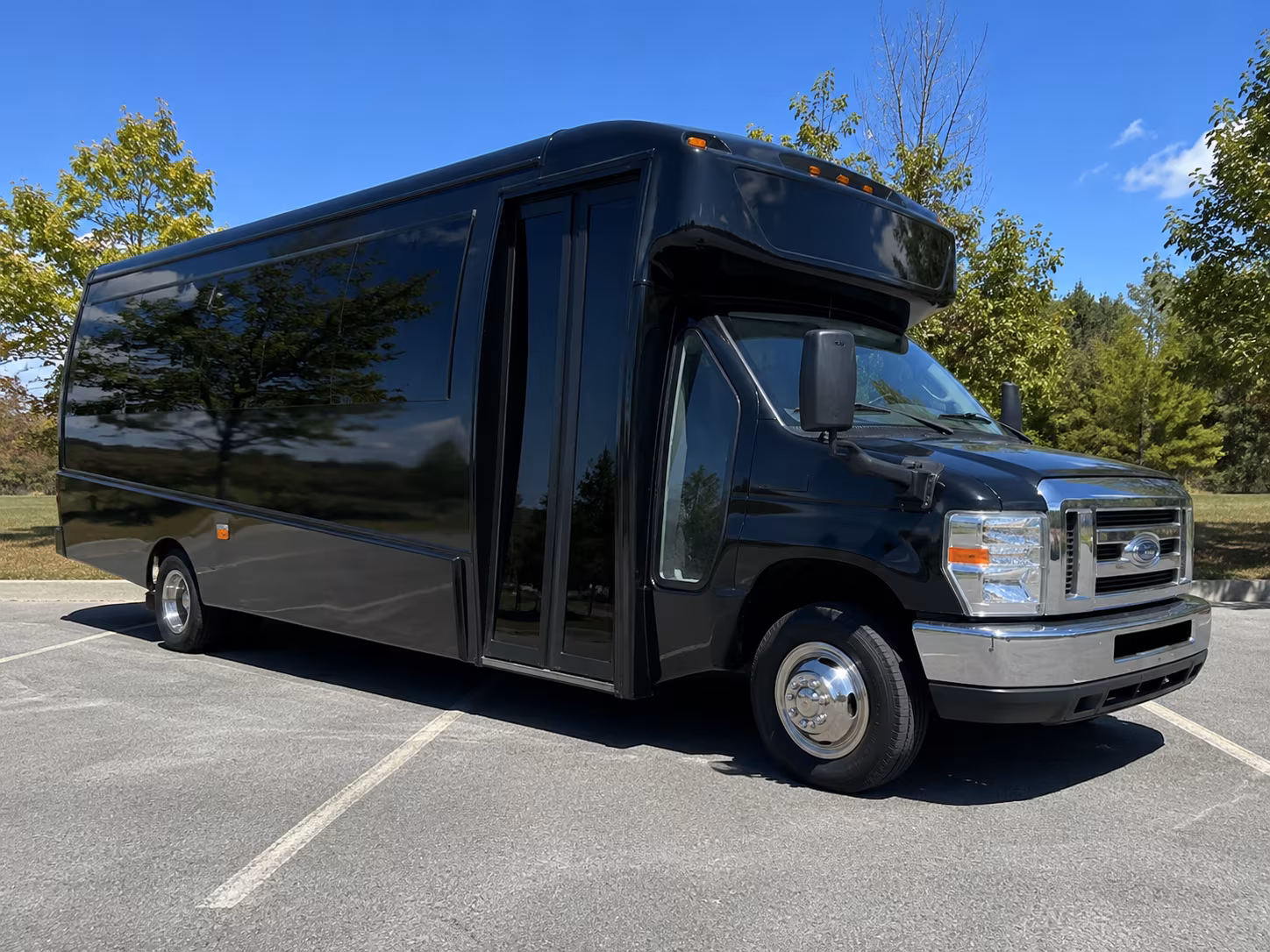 buses for trade show attendees arriving at baton rouge metropolitan airport