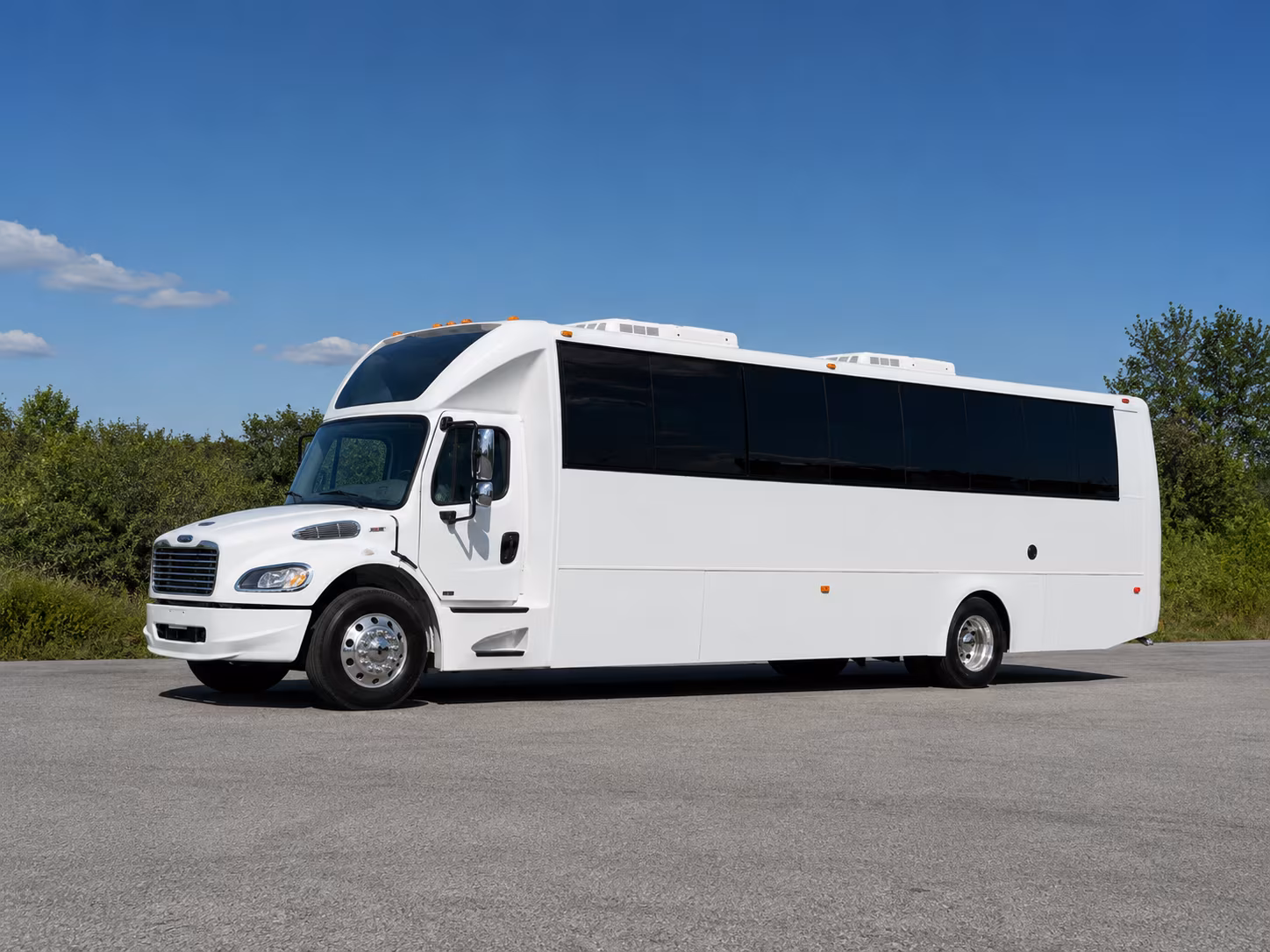 field trip bus rentals for baton rouge aquarium and riverfront destinations